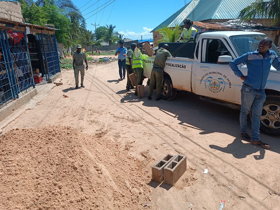 CMCP desencoraja munícipes a praticarem a extração de areia nas vias públicas