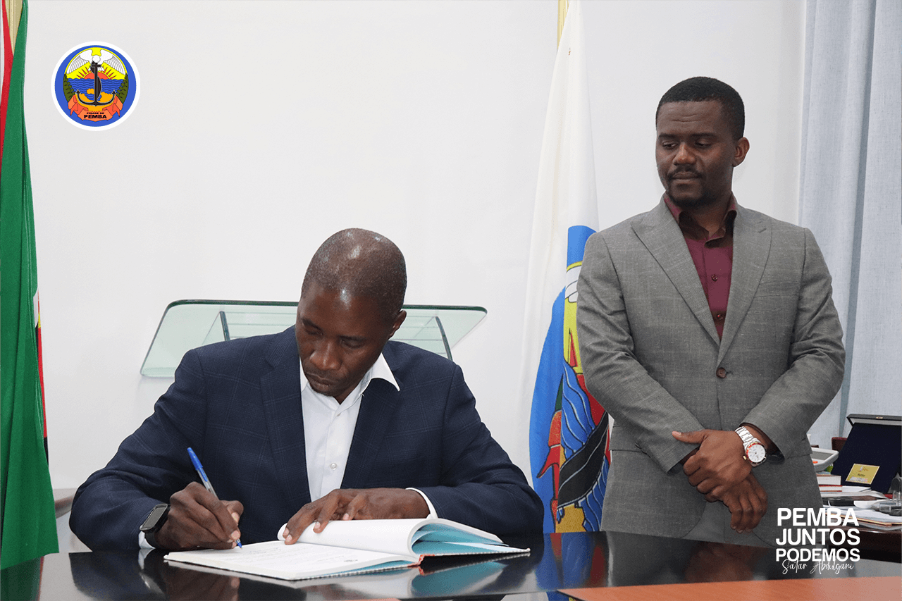 Mudanças no CMCP: Satar Abdulgani confere posse ao novo Vereador do Pelouro de Infraestruturas e Obras Municipais