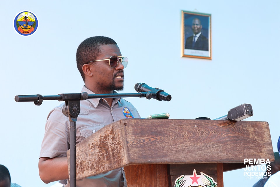 Satar Abdulgani reitera aos munícipes a importância de preservar o novo Centro Juvenil de Pemba